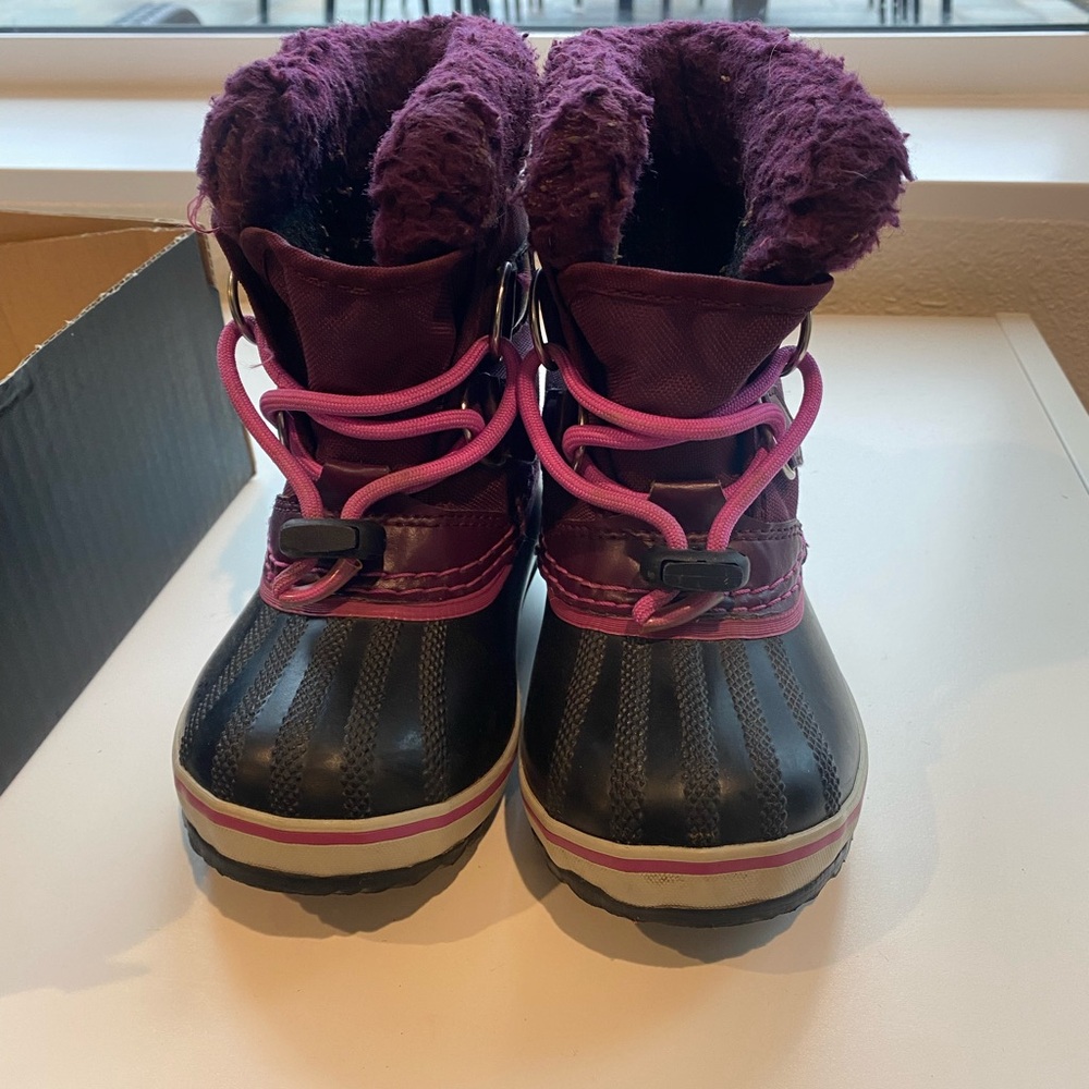 Sorel | Kids Rain & Snow Boots - Purple and Black - Picture 2 of 7